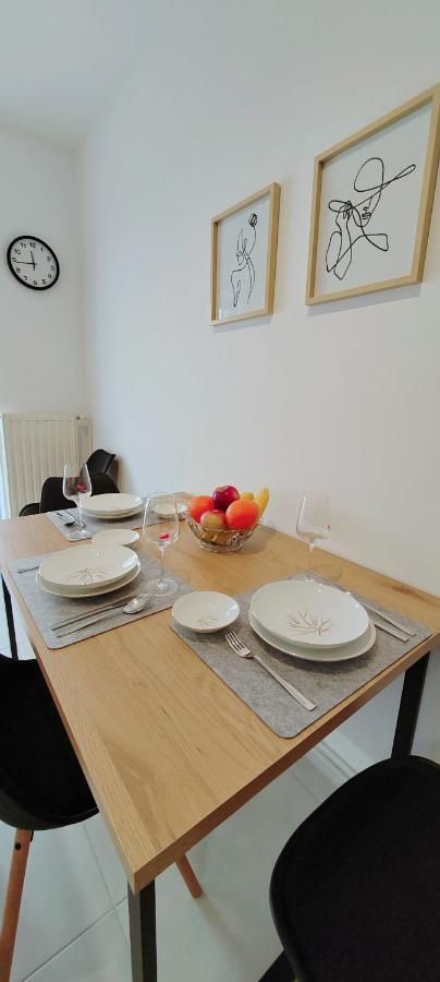 S15 Studio Apartment Free Parking 萨格勒布 外观 照片