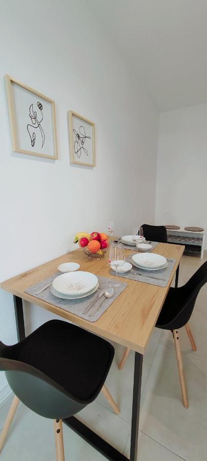 S15 Studio Apartment Free Parking 萨格勒布 外观 照片