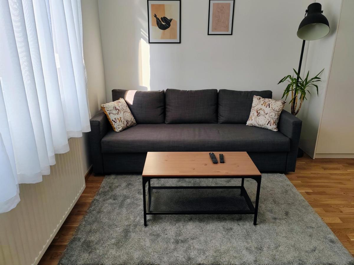 S15 Studio Apartment Free Parking 萨格勒布 外观 照片