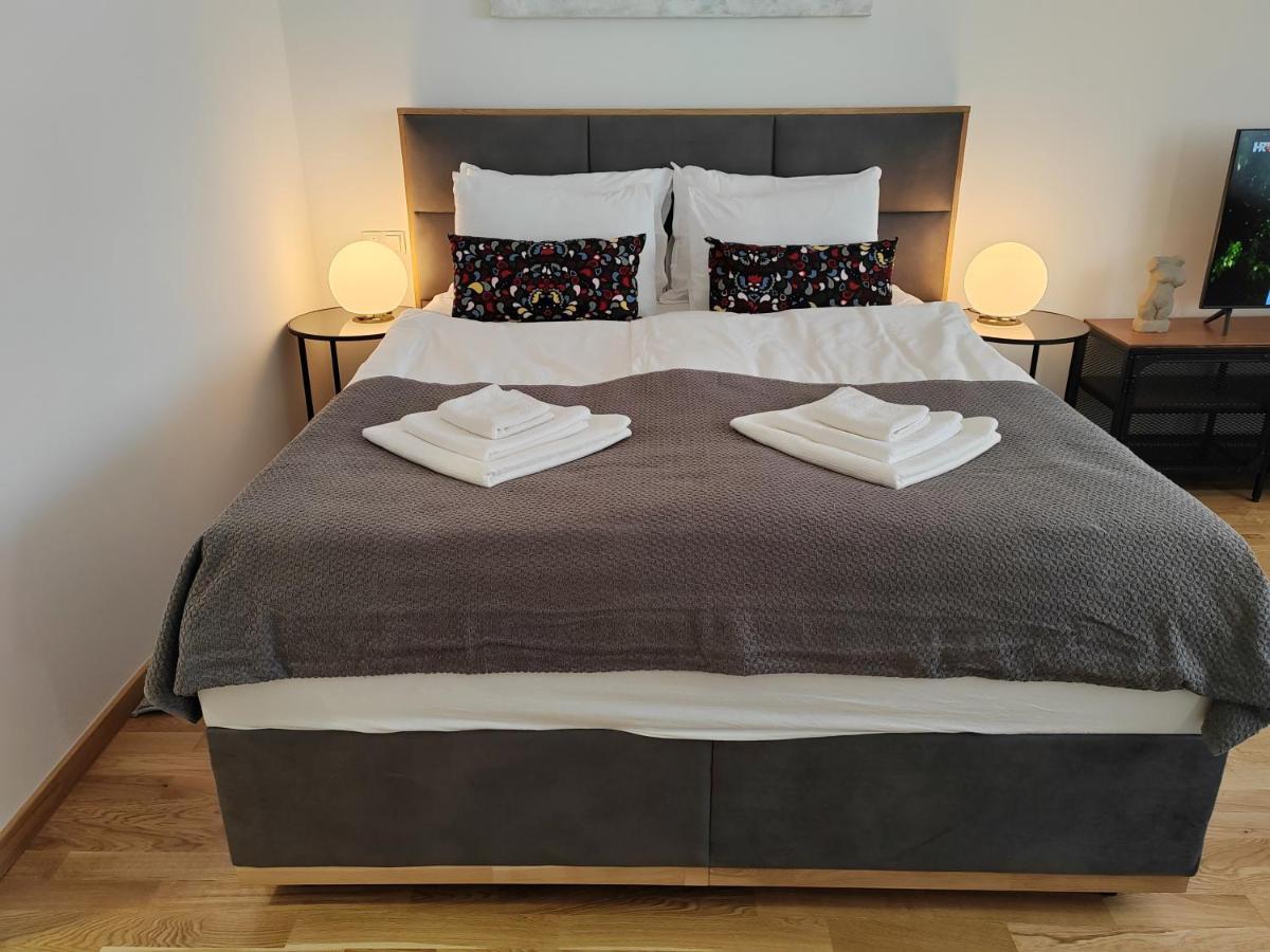 S15 Studio Apartment Free Parking 萨格勒布 外观 照片
