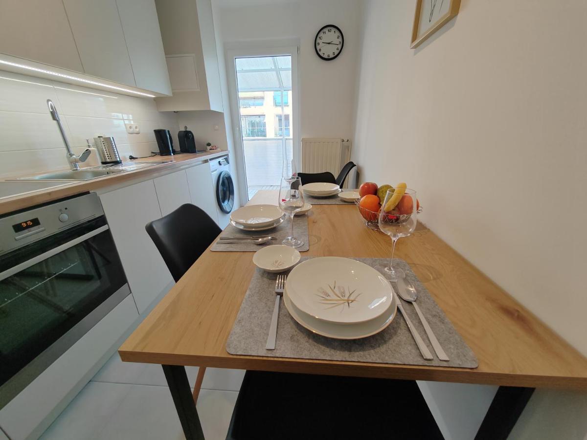 S15 Studio Apartment Free Parking 萨格勒布 外观 照片