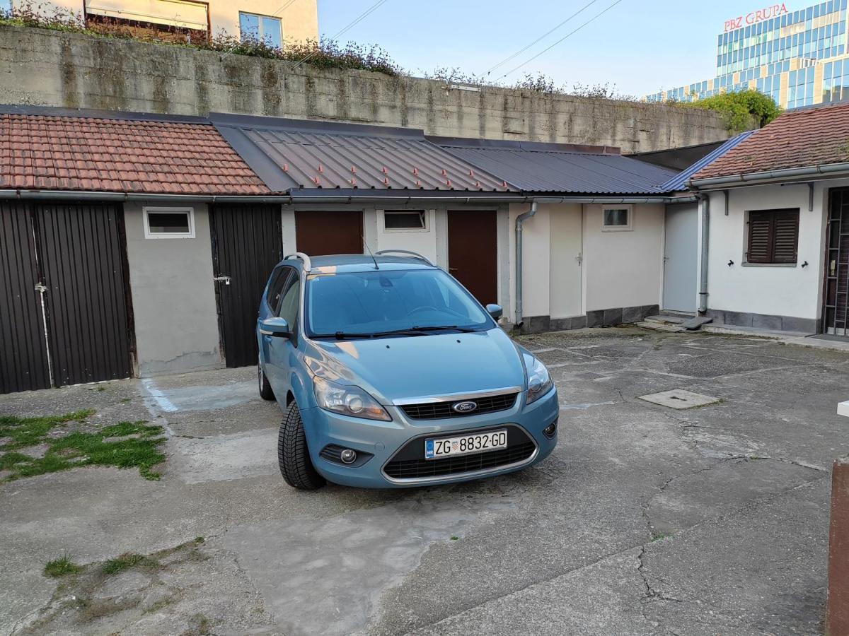 S15 Studio Apartment Free Parking 萨格勒布 外观 照片